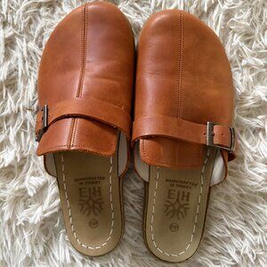 Elegant Tan Leather Women's Mules Size 40